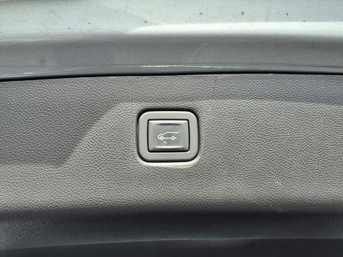 Used 2024 Chevrolet Blazer LT w/ Convenience Package FWD image 22