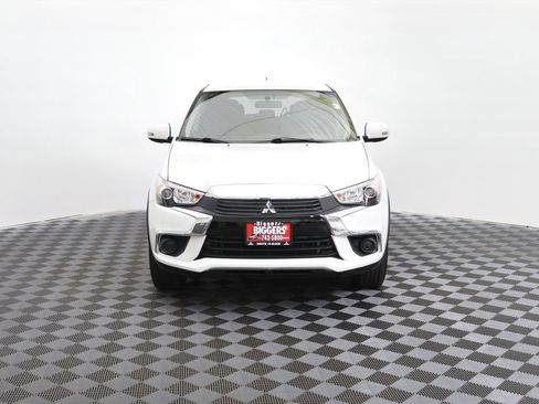 Used 2016 Mitsubishi Outlander Sport ES AWD/4WD image 2