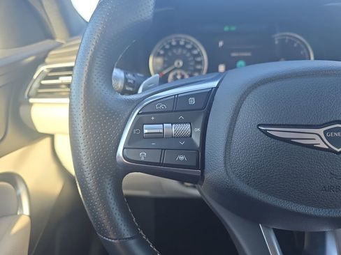 Used 2025 Genesis G70 2.5T RWD image 17