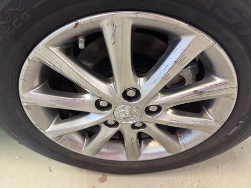 Used 2010 Toyota Camry Hybrid image 33