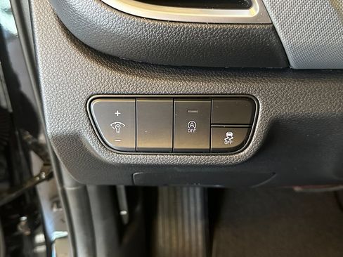 Used 2026 Kia Seltos LX FWD image 18