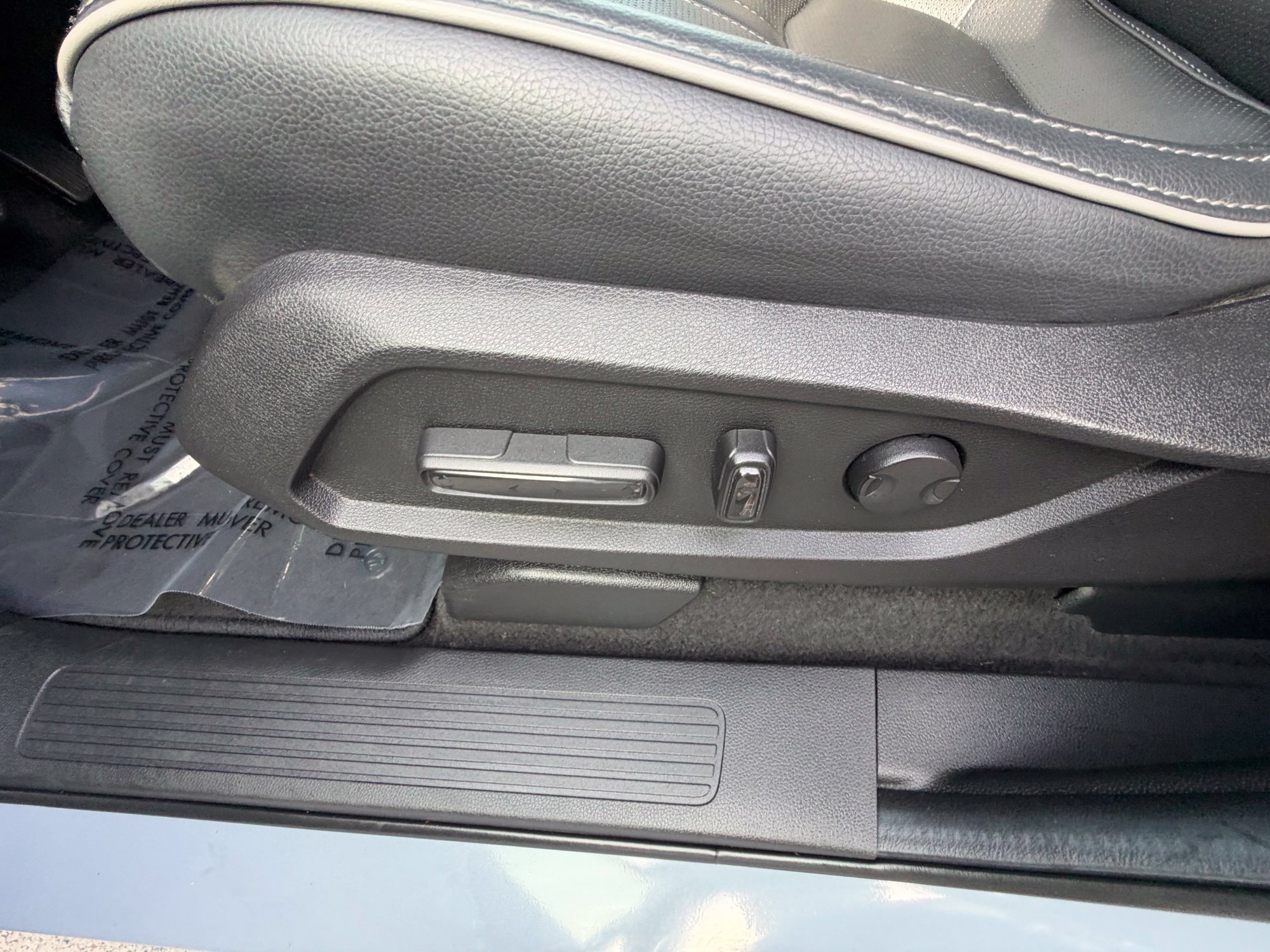 Used 2025 Honda Pilot Elite image 18