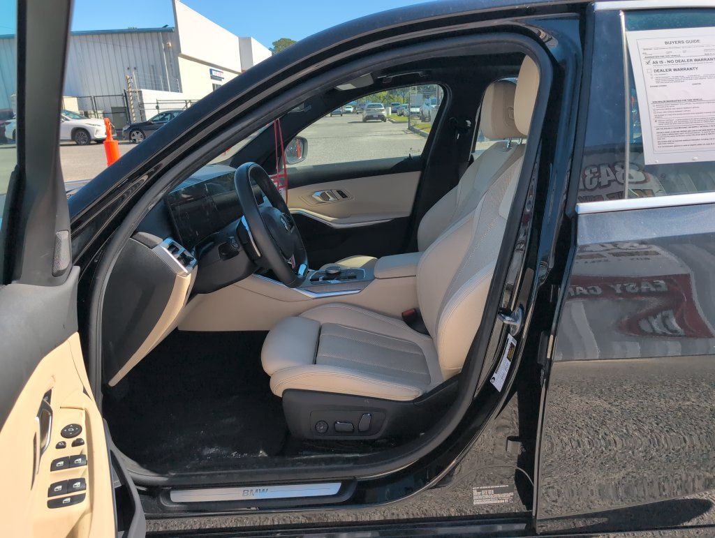 Used 2025 BMW 330i Sedan RWD image 10