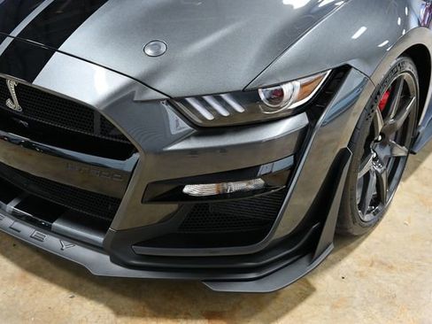 Used 2020 Ford Mustang Shelby GT500 w/ Carbon Fibre Track Pack image 4