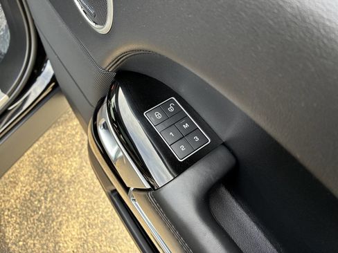 Used 2017 Land Rover Range Rover Supercharged image 48