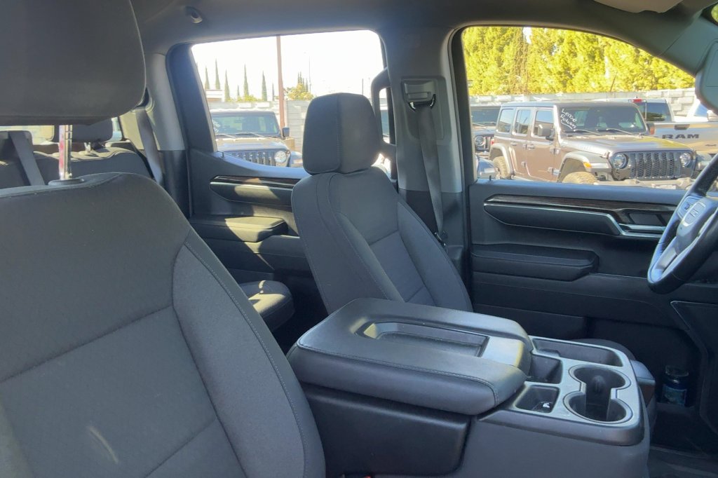 Used 2024 GMC Sierra 1500 Elevation RWD image 15