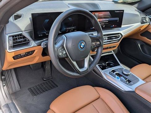 Used 2023 BMW i4 eDrive35 RWD image 10