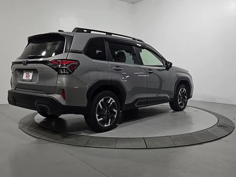Used 2025 Subaru Forester Limited AWD/4WD image 6