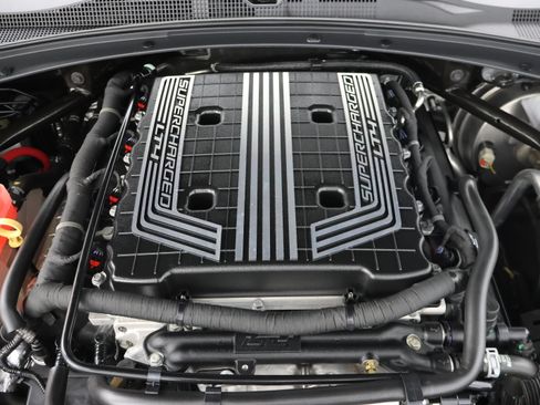 Used 2017 Chevrolet Camaro ZL1 RWD image 16