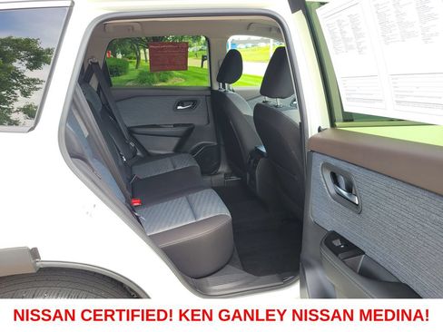 Certified 2023 Nissan Rogue SV AWD/4WD image 45