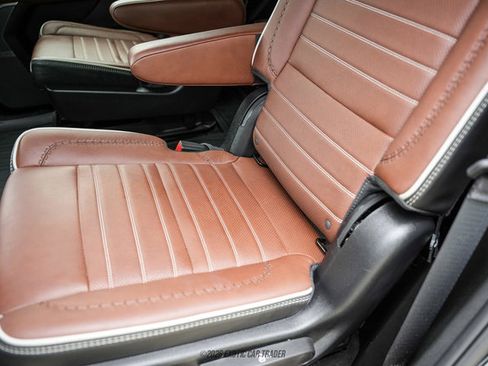Used 2024 GMC Yukon Denali Ultimate w/ LPO, Floor Liner Package AWD/4WD image 29
