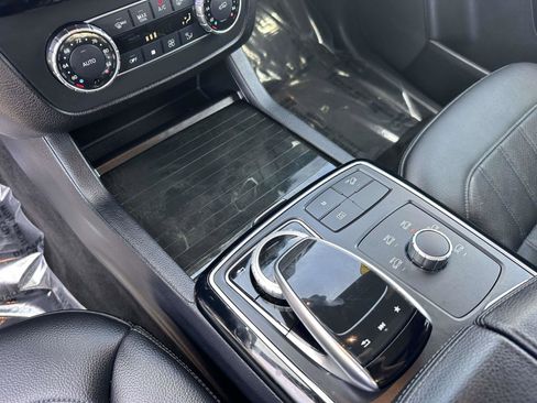 Used 2018 Mercedes-Benz GLE 350 4MATIC image 12