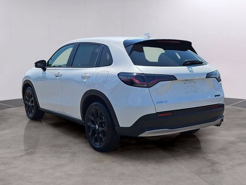 Certified 2025 Honda HR-V Sport image 6