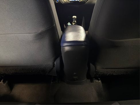 Used 2021 Toyota C-HR XLE FWD image 23
