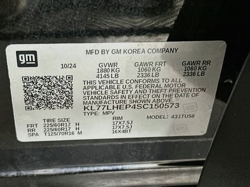 Used 2025 Chevrolet Trax LT FWD image 12