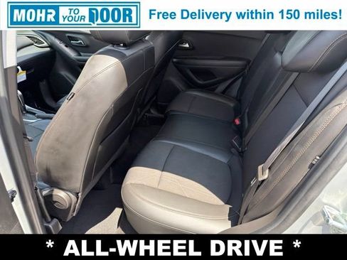 Used 2022 Chevrolet Trax LT w/ Driver Confidence Package AWD/4WD image 36