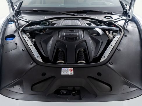 Used 2024 Porsche Panamera 4 w/ Premium Package image 60