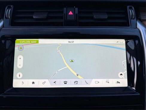 Used 2018 Land Rover Discovery HSE Luxury image 28