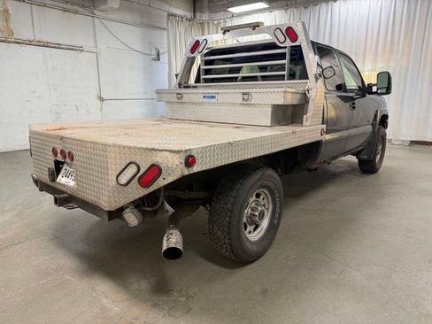 Used 2004 Chevrolet Silverado 2500 LS AWD/4WD image 6