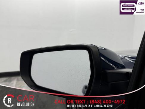 Used 2021 Chevrolet Malibu LT image 39