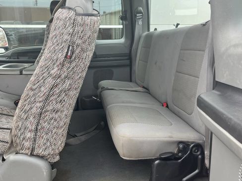 Used 2006 Ford F350 XLT image 7