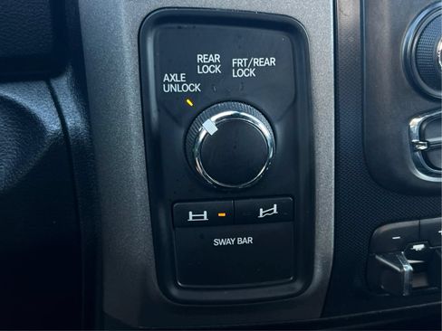 Used 2018 RAM 2500 Power Wagon w/ Luxury Group AWD/4WD image 43
