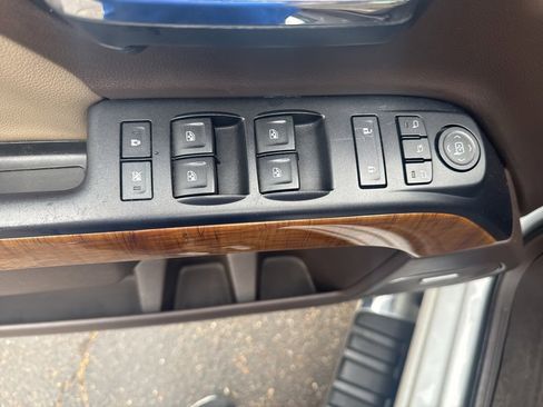 Used 2017 GMC Sierra 1500 SLT image 24