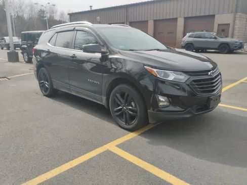 Used 2021 Chevrolet Equinox LT image 2
