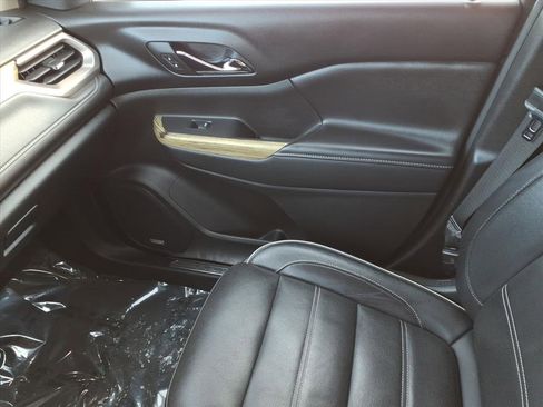 Used 2018 GMC Acadia Denali w/ Technology Package image 26