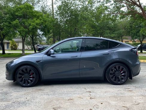 Used 2022 Tesla Model Y Performance AWD/4WD image 11