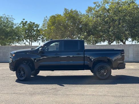Used 2021 Chevrolet Silverado 1500 Custom Trail Boss AWD/4WD image 6