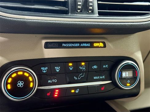 Used 2020 Ford Escape SEL image 17