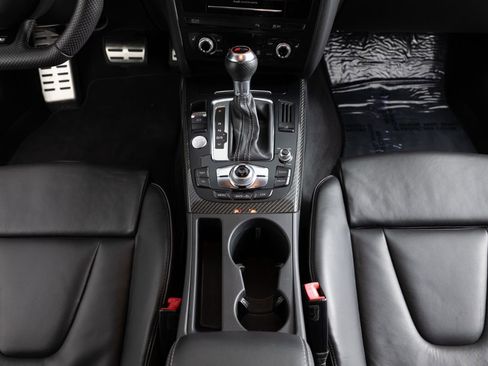 Used 2013 Audi RS 5 Coupe image 32