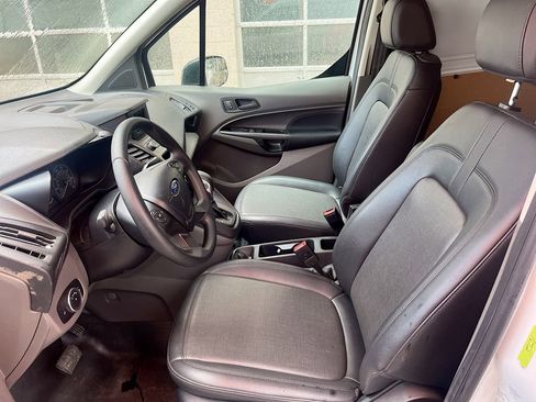 Used 2023 Ford Transit Connect XL FWD image 20