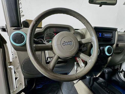 Used 2007 Jeep Wrangler Unlimited X w/ PWR Convenience Group AWD/4WD image 10
