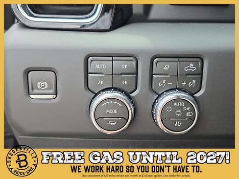 New 2026 GMC Sierra 1500 Denali w/ Technology Package AWD/4WD image 24