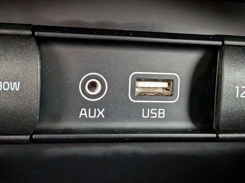 Used 2018 Kia Sorento L FWD image 20