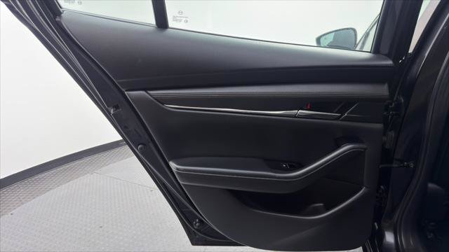 Used 2019 MAZDA MAZDA3 Sedan w/ Preferred Package FWD image 14