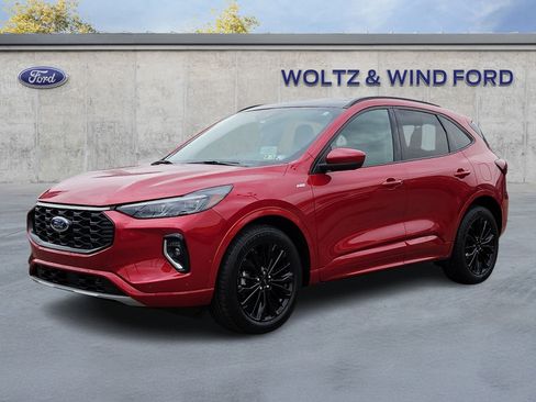 Used 2023 Ford Escape ST-Line Elite w/ Premium Technology Package AWD/4WD image 3
