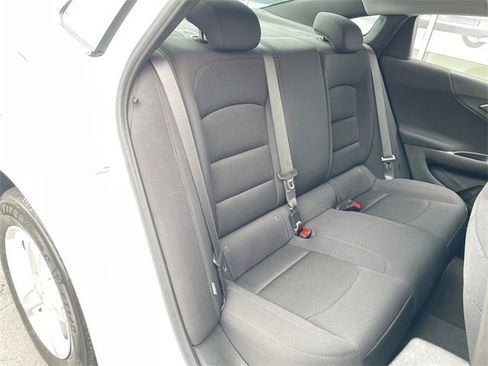 Certified 2024 Chevrolet Malibu LS image 25