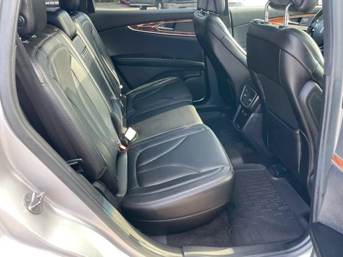 Used 2017 Lincoln MKX Reserve w/ Lincoln MKX Climate Package AWD/4WD image 21