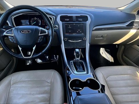 Used 2015 Ford Fusion SE w/ Equipment Group 502A FWD image 15
