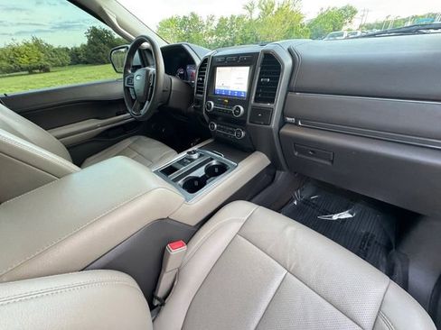 Used 2020 Ford Expedition XLT w/ Equipment Group 202A RWD image 32
