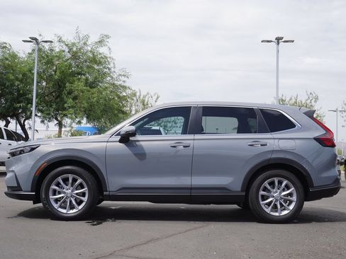 Used 2025 Honda CR-V EX image 2