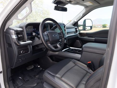 Used 2025 Ford F350 Lariat w/ Tremor Off-Road Package AWD/4WD image 15