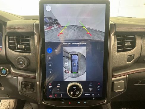 Used 2024 Ford Expedition Limited image 20