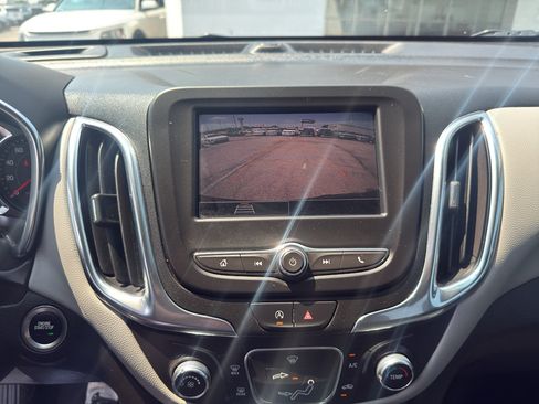 Used 2024 Chevrolet Equinox LS w/ LS Convenience Package FWD image 18