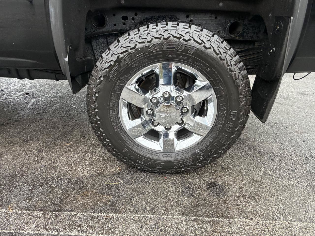 Used 2019 GMC Sierra 2500 SLT w/ Duramax Plus Package AWD/4WD image 23
