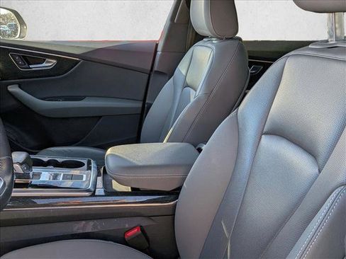 Used 2019 Audi Q8 Premium Plus image 13