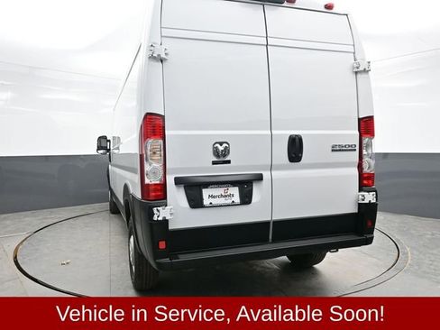 Used 2025 RAM ProMaster 2500 w/ Convenience Group image 5
